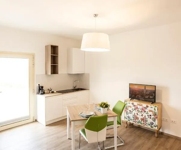 Borgoroma - Business & * Verona