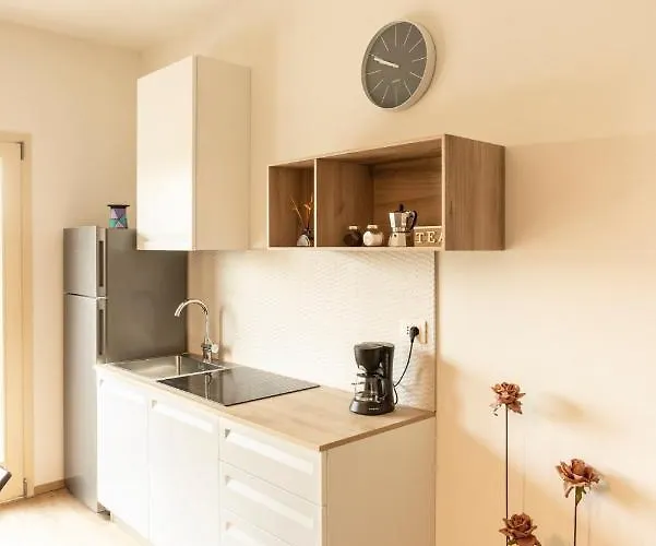 Borgoroma - Business & Apartamento