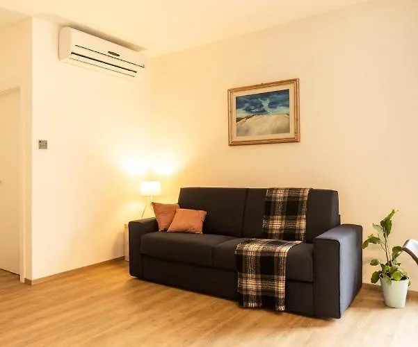 Borgoroma - Business & * Verona