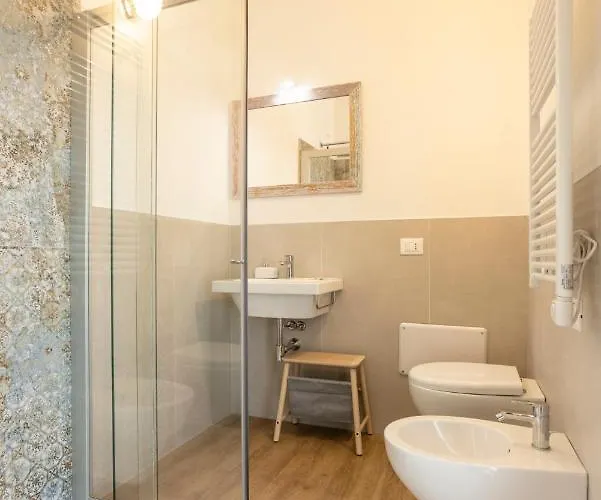 Borgoroma - Business & *