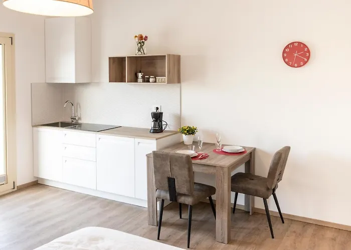 Borgoroma - Business & Apartamento