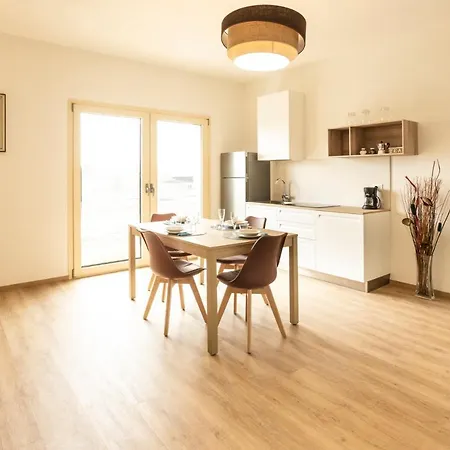 Borgoroma - Business & Apartment *